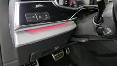 2022 Audi Q7 55 TFSI Quattro Premium — фото 14