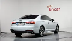 2022 Audi A5 40 TDI Quattro Premium Coupe, белый — фото 2