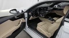 2022 Audi A5 40 TDI Quattro Premium Coupe, белый — фото 10