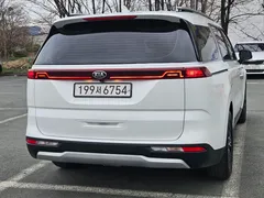 2022 Kia Carnival Diesel 9-Seater Prestige — фото 6