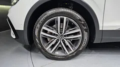 2023 Volkswagen Tiguan 2.0 TSI Prestige, белый — фото 5