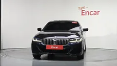 2022 BMW 5-Series 530e M Sport — фото 3