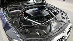 2022 BMW 5-Series 530e M Sport — фото 6