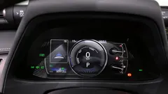 2021 Lexus UX 2.0 AWD, серо-серебристый — фото 8