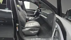 2023 Volkswagen Touareg 3.0 TDI R-Line, чёрный — фото 11