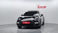 2022 Porsche Panamera 4.0 GTS, чёрный — фото 3