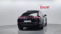 2022 Porsche Panamera 4.0 GTS, чёрный — фото 4