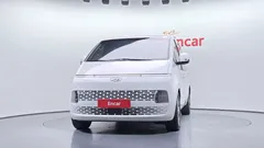 2023 Hyundai Staria 4WD Tourer 9-Seater — фото 3