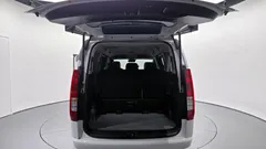 2023 Hyundai Staria 4WD Tourer 9-Seater — фото 20