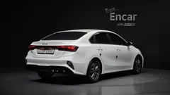 2022 Kia K3 1.6, белый — фото 2