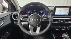 2022 Kia K3 1.6, белый — фото 13