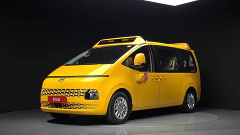 2024 Hyundai Staria L3.5  Kinder Safety Car