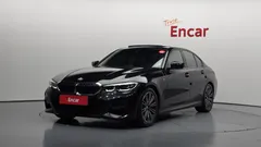 2022 BMW 3-Series 320i M Sport, чёрный — фото 1