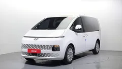 2022 Hyundai Staria disability support car — фото 1
