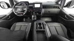 2022 Hyundai Staria disability support car — фото 7