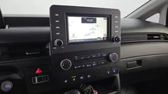 2022 Hyundai Staria disability support car — фото 14