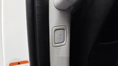 2022 Hyundai Staria disability support car — фото 16