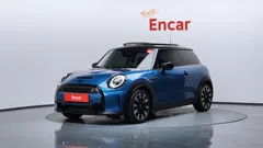 2022 Mini Cooper Classic — фото 13