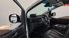 2023 Hyundai Staria 4WD Tourer 9-Seater — фото 10