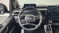 2023 Hyundai Staria 4WD Tourer 9-Seater — фото 13