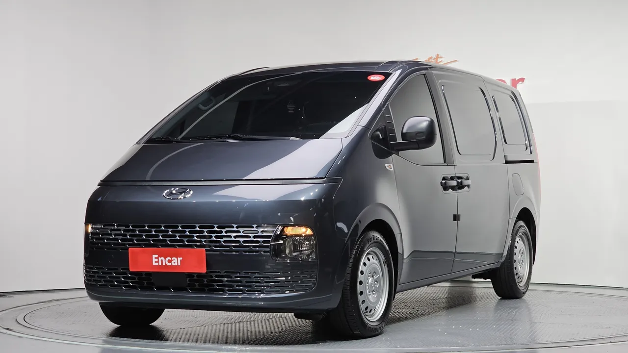 2024 Hyundai Staria Cargo 3-Seater