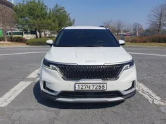 2023 Kia Carnival Diesel 9-Seater Prestige — фото 3