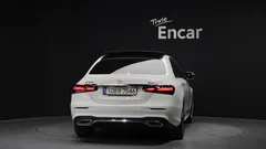 2022 Mercedes-Benz E-Class E350 4MATIC AMG Line — фото 4