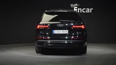 2022 Audi Q7 55 TFSI Quattro Premium — фото 4