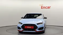 2021 Hyundai Veloster 2.0 N, светло-серебристый — фото 3