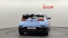 2021 Hyundai Veloster 2.0 N, светло-серебристый — фото 4