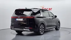 2023 Kia Carnival Diesel 7-Seater Signature — фото 2