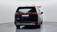 2023 Kia Carnival Diesel 7-Seater Signature — фото 4