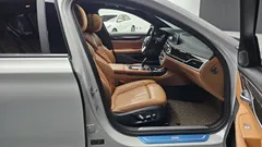 2021 BMW 7-Series 740Li xDrive Design Pure Excellence, белый — фото 15