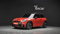 2022 Mini Cooper JCW, красный — фото 1
