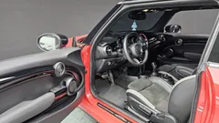 2022 Mini Cooper JCW, красный — фото 10
