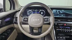 2023 Kia Carnival Diesel 9-Seater Hi-Limousine — фото 13
