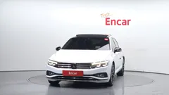 2021 Volkswagen Passat 2.0 TDI Prestige, белый — фото 3