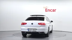 2021 Volkswagen Passat 2.0 TDI Prestige, белый — фото 4