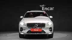 2022 Volvo XC60 B5 Inscription — фото 3