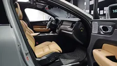 2022 Volvo XC60 B5 Inscription — фото 10