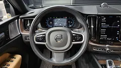 2022 Volvo XC60 B5 Inscription — фото 17