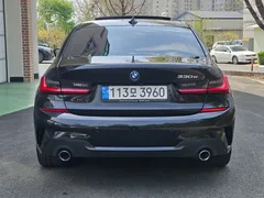 2022 BMW 3-Series 330e M Sport — фото 4