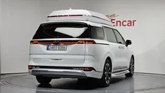 2022 Kia Carnival Diesel 9-Seater Hi-Limousine, белый — фото 2