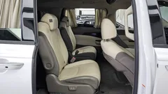 2022 Kia Carnival Diesel 9-Seater Hi-Limousine, белый — фото 12