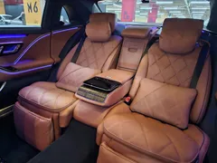 2023 Mercedes-Benz S-Class Maybach S680 4MATIC, 흰색투톤 — фото 18