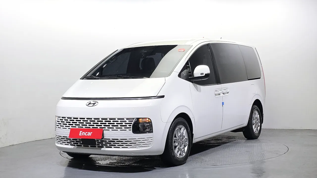 2022 Hyundai Staria disability support car