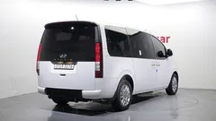 2022 Hyundai Staria disability support car — фото 2