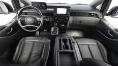 2022 Hyundai Staria disability support car — фото 7