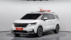 2023 Kia Carnival Diesel 9-Seater Signature — фото 1