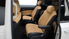 2023 Kia Carnival Diesel 9-Seater Signature — фото 11